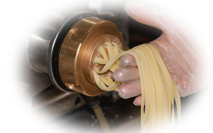 パスタやデザートも充実のラインナップ！楽しい食事のひと時をお過ごしください。